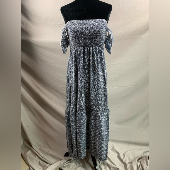 Off The Shoulder  Floral Print Ruffle Hem Dress - Picture 8 of 9